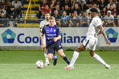 Pérez Zeledón ante Alajuelense. Cortesía Pérez Zeledón.