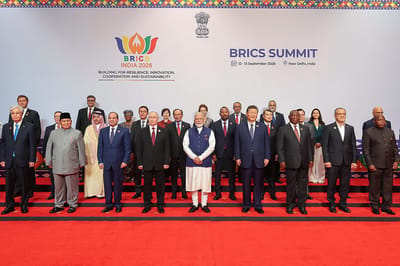 Los líderes de los países miembros de los BRICS participaron en la cumbre de dos días celebrada en India, que concluyó este domingo con un llamado a fortalecer la cooperación y el crecimiento económico mundial.
