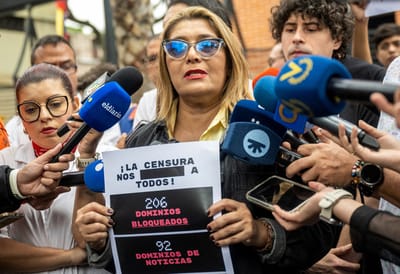 Venezuela ha desbloqueado sitios de noticias que habían estado censurados durante años, según informaron el regulador de telecomunicaciones y una ONG el 17 de septiembre de 2026, horas antes de que se reanudaran las conversaciones de transición política respaldadas por Estados Unidos.