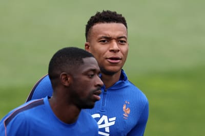 Mbappé y Dembelé comparten camerino en Francia.