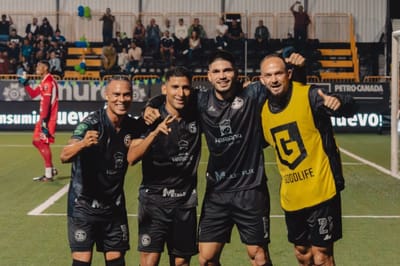 Sporting celebrando su gol. Cortesía Sporting.