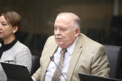 Bernal Aragón, subcontralor general. CRH