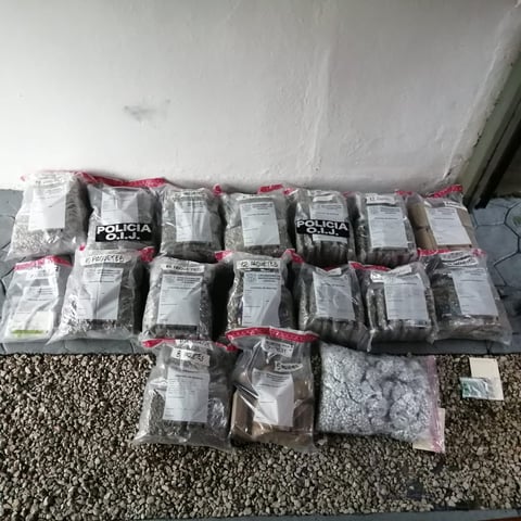 Banda de “Pioja” convertía cocinas de casas en Hatillo en laboratorios de droga