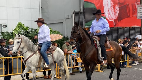 Gobierno hará tope nacional, pero “no con fiesta y guaro”