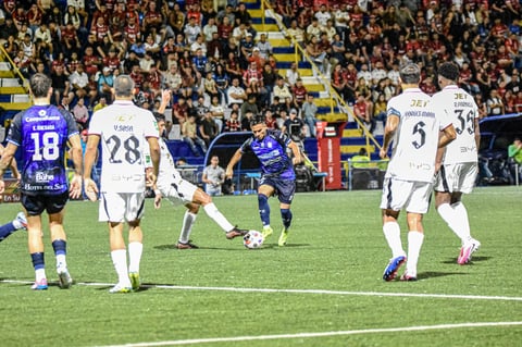 Pérez Zeledón ante Alajuelense. Cortesía Pérez Zeledón.
