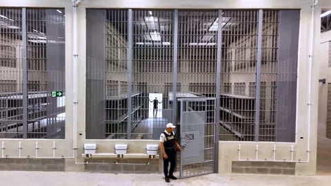 Cacco se inaugura con retraso y sin resolver la sobrepoblación carcelaria