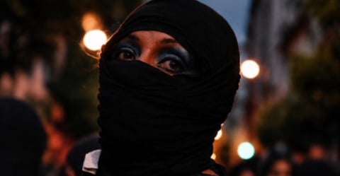 Marcha de las encapuchadas llegará este viernes a la Plaza de la Democracia