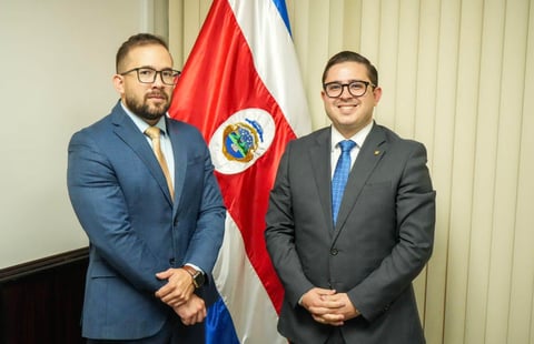 Hermano de ministro tuvo mejora salarial de ₡2 millones gracias a puesto en el Gobierno