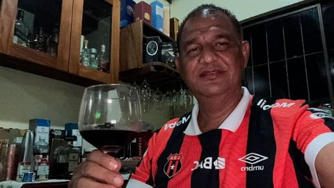 Alcalde de Santa Cruz recibió ₡4 millones ajenos a su salario e hijo ₡107 millones sin reportes ante CCSS