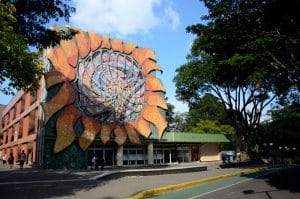 UCR, pretil