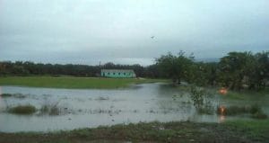 Calles de Playa Zancudo anegadas por las inundaciones. CRH.