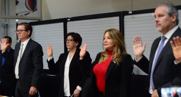 La carta es firmada por Francisco Molina, Mónica Segnini, Evita Arguedas y Alberto Raven. CRH