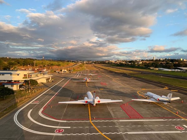 Aeropuerto Internacional Tobías Bolaños