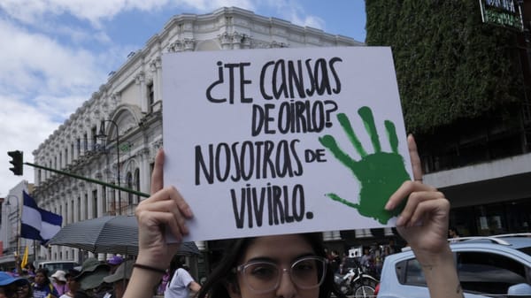 Colectivos de mujeres hicieron una manifestación en San José por el 25N. (Foto cortesía de Marco Monge)Colectivos de mujeres hicieron una manifestación en San José por el 25N. (Foto cortesía de Marco Monge)
