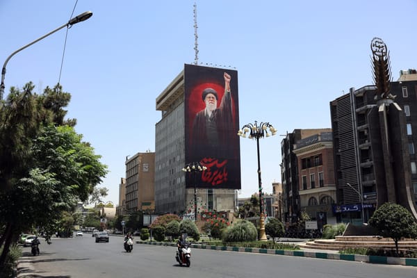 Irán despide a Alí Jamenei en medio de la tensión con Estados Unidos e Israel