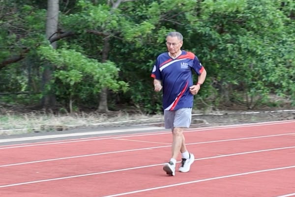 Oscar Fernández sufrió un infarto en 2007, pero el Programa de Rehabilitación Cardíaca de la UNA cambió su vida. (Foto: UNA)