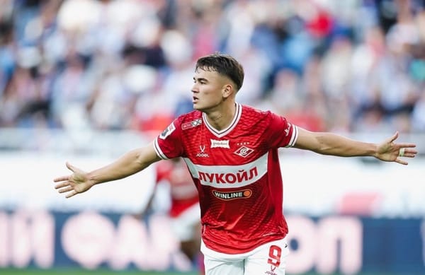 Manfred Ugalde celebra con el Spartak Moscú.