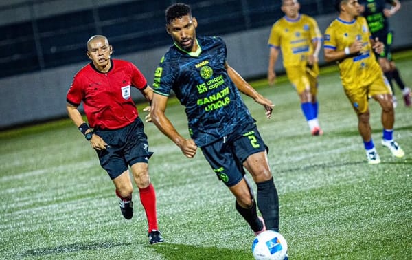 Marcel Hernández debutó con gol en El Salvador.