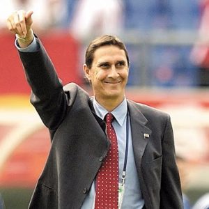 Le luce ser entrenador técnico.