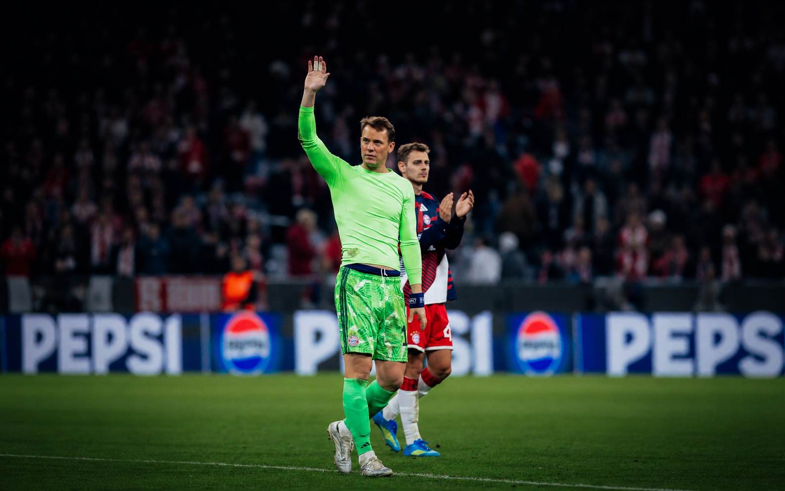 Manuel Neuer portero alemán